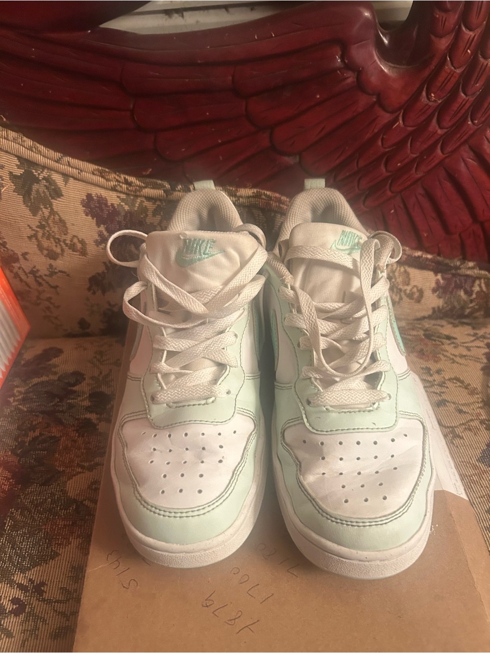 Nike Kids Low-Top Sneakers in Mint Green and White